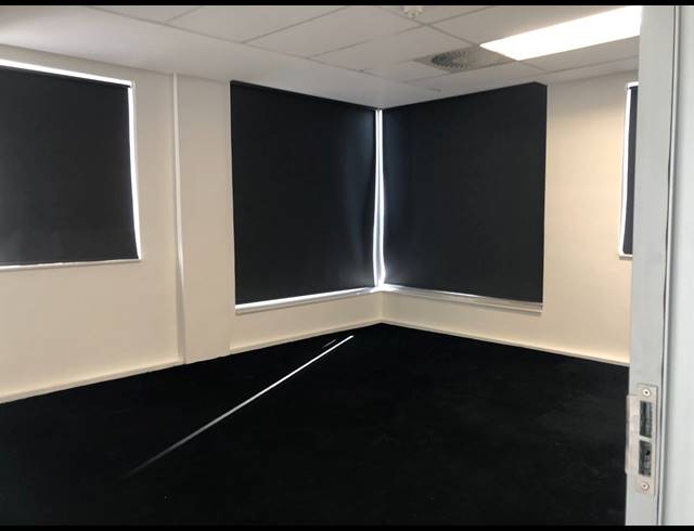 1,399M² OFFICE TO LET IN SANDHURST